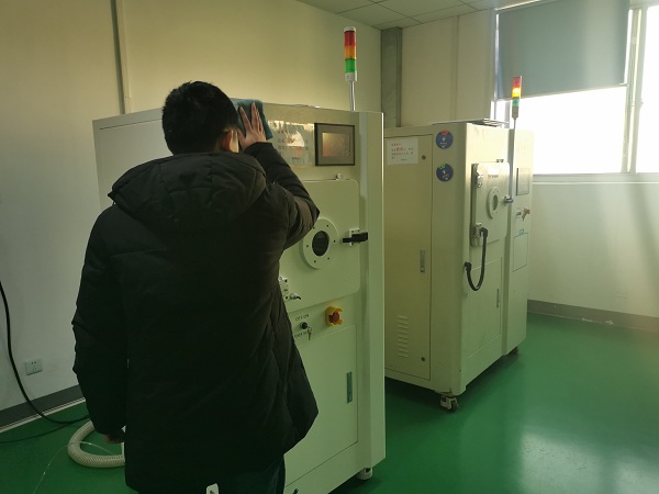 普樂斯等離子清洗機(jī)在小年除塵